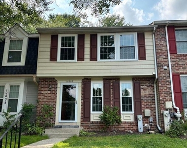 10802 Beech Creek Drive - Photo Thumbnail 24