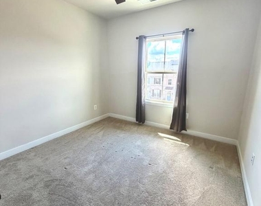 6029 Goshawk Street - Photo Thumbnail 8