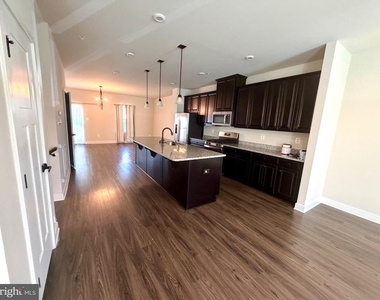 6029 Goshawk Street - Photo Thumbnail 15