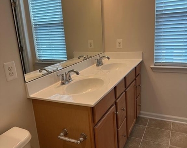 3574 Sprigg Street S - Photo Thumbnail 10