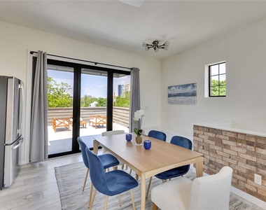 808 E Lydia St - Photo Thumbnail 21