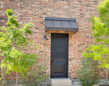 808 E Lydia St - Photo Thumbnail 32