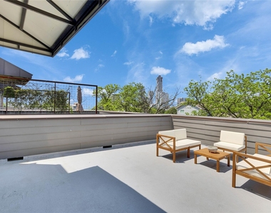 808 E Lydia St - Photo Thumbnail 25