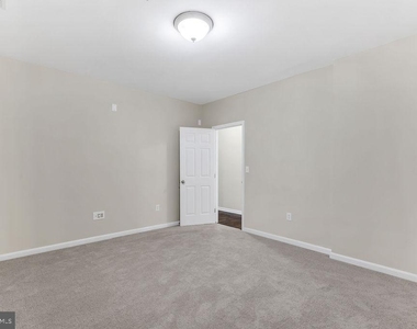 3657 Bedford Drive - Photo Thumbnail 20
