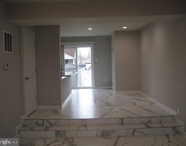 110 Villa Capri Circle - Photo Thumbnail 14