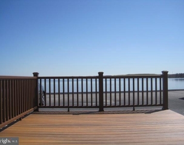 110 Villa Capri Circle - Photo Thumbnail 3