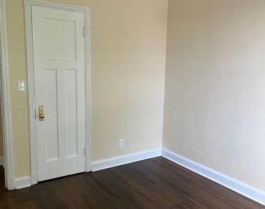 3561 Juneway - Photo Thumbnail 4