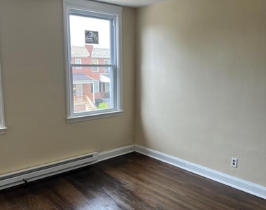 3561 Juneway - Photo Thumbnail 7