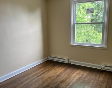 3561 Juneway - Photo Thumbnail 3