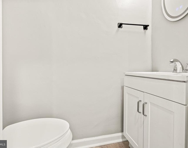 3331 Spaulding Avenue - Photo Thumbnail 11