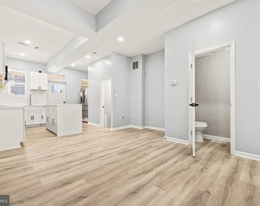 3331 Spaulding Avenue - Photo Thumbnail 10