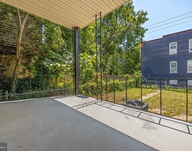 3331 Spaulding Avenue - Photo Thumbnail 31
