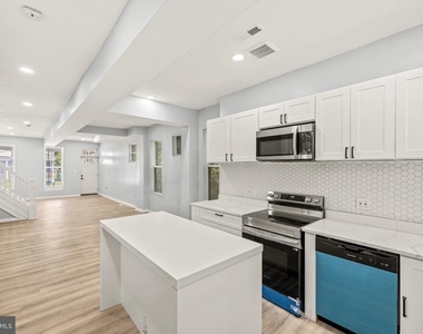 3331 Spaulding Avenue - Photo Thumbnail 6