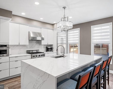 2323 Boston Street - Photo Thumbnail 9