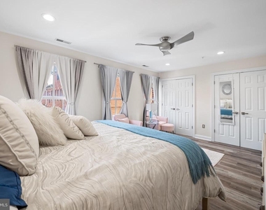 2323 Boston Street - Photo Thumbnail 23