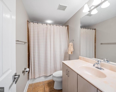 2323 Boston Street - Photo Thumbnail 7