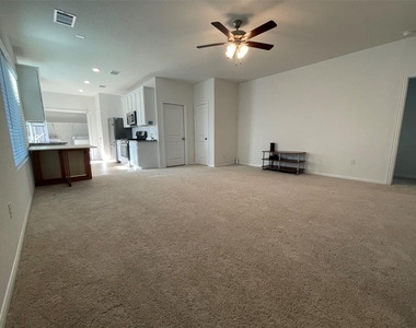 340 Kenai Dr Dr - Photo Thumbnail 1