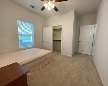 340 Kenai Dr Dr - Photo Thumbnail 6