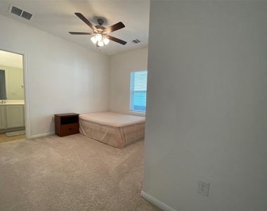 340 Kenai Dr Dr - Photo Thumbnail 5
