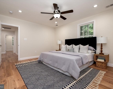 1400 Lower View Court - Photo Thumbnail 3