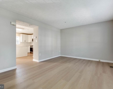 2713 Piscataway Run Drive - Photo Thumbnail 5