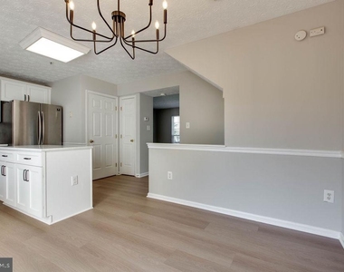 2713 Piscataway Run Drive - Photo Thumbnail 9