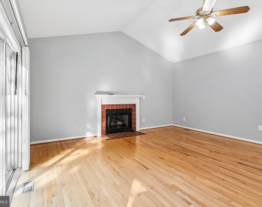 833 Mission Valley Lane - Photo Thumbnail 9