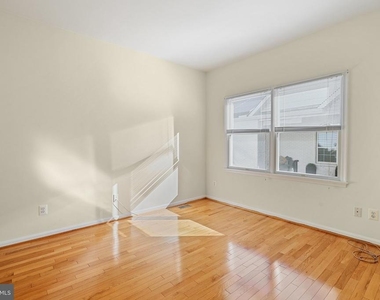 833 Mission Valley Lane - Photo Thumbnail 15
