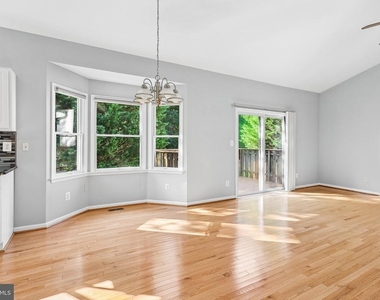 833 Mission Valley Lane - Photo Thumbnail 7