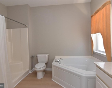 3802 Sagamore - Photo Thumbnail 8