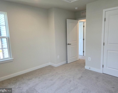 246 E Main Street - Photo Thumbnail 16