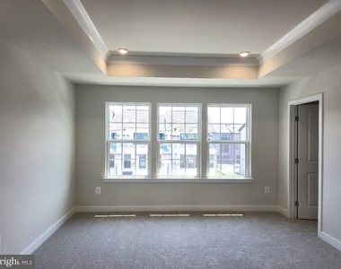 246 E Main Street - Photo Thumbnail 11