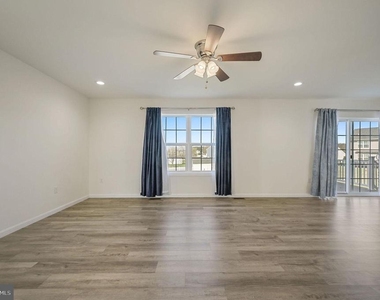 57 Sisal Way - Photo Thumbnail 10