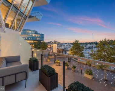 601 Wharf Street Sw - Photo Thumbnail 15