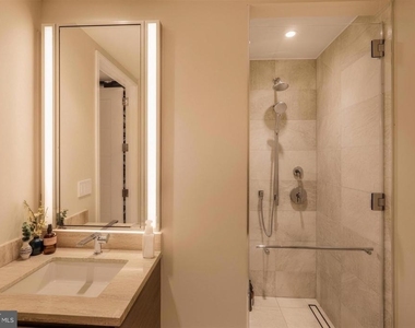 601 Wharf Street Sw - Photo Thumbnail 19
