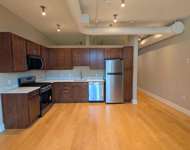 811 4th Nw - Photo Thumbnail 5