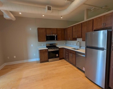 811 4th Nw - Photo Thumbnail 3