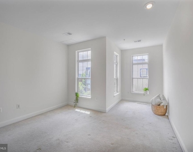 1451 Belmont Street Nw - Photo Thumbnail 12