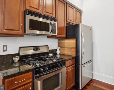 1324 Euclid Street Nw - Photo Thumbnail 5