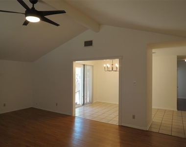 6803 Rearden Rd - Photo Thumbnail 25