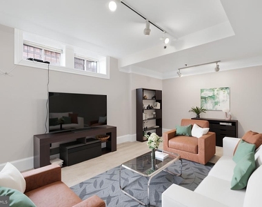 1736 18th Street Nw - Photo Thumbnail 8