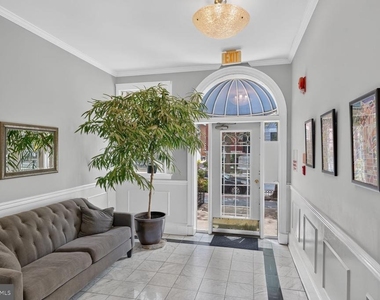 1736 18th Street Nw - Photo Thumbnail 6