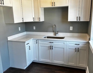 2744 Riverside Avenue - Photo Thumbnail 4