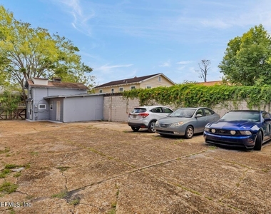 2738 Riverside Avenue - Photo Thumbnail 22