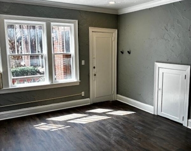 2744 Riverside Avenue - Photo Thumbnail 2