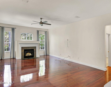 1837 Forest Glen Way - Photo Thumbnail 13