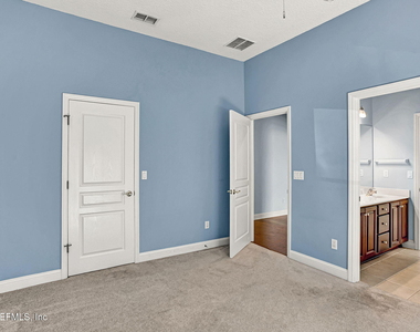 1837 Forest Glen Way - Photo Thumbnail 25