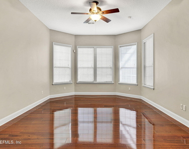 1837 Forest Glen Way - Photo Thumbnail 15