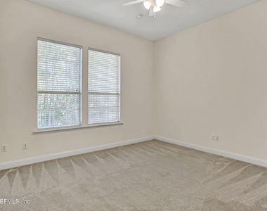 1837 Forest Glen Way - Photo Thumbnail 22
