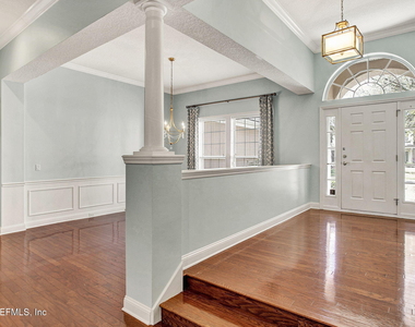 1837 Forest Glen Way - Photo Thumbnail 2
